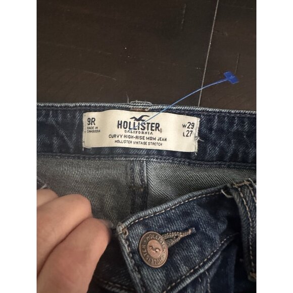 Hollister Curvy High-Rise Mom Jean Light Wash Distressed Blue Denim 29x27 - Picture 3 of 3